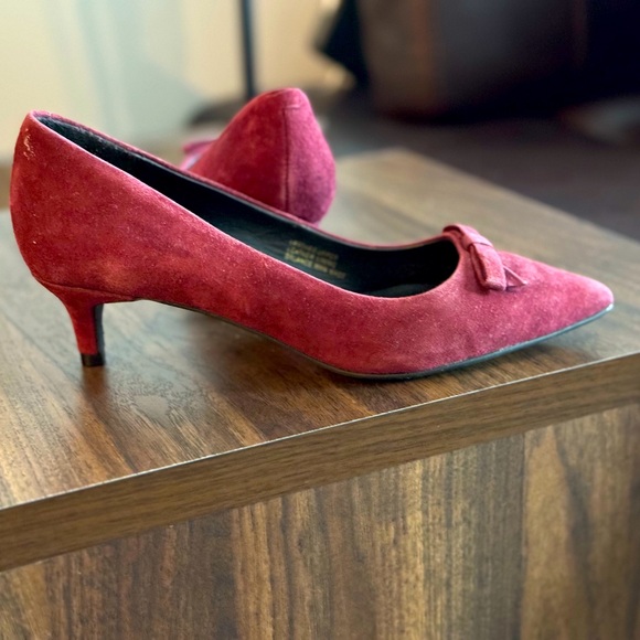 Le chateau burgundy suede kitten heels - Picture 2 of 6